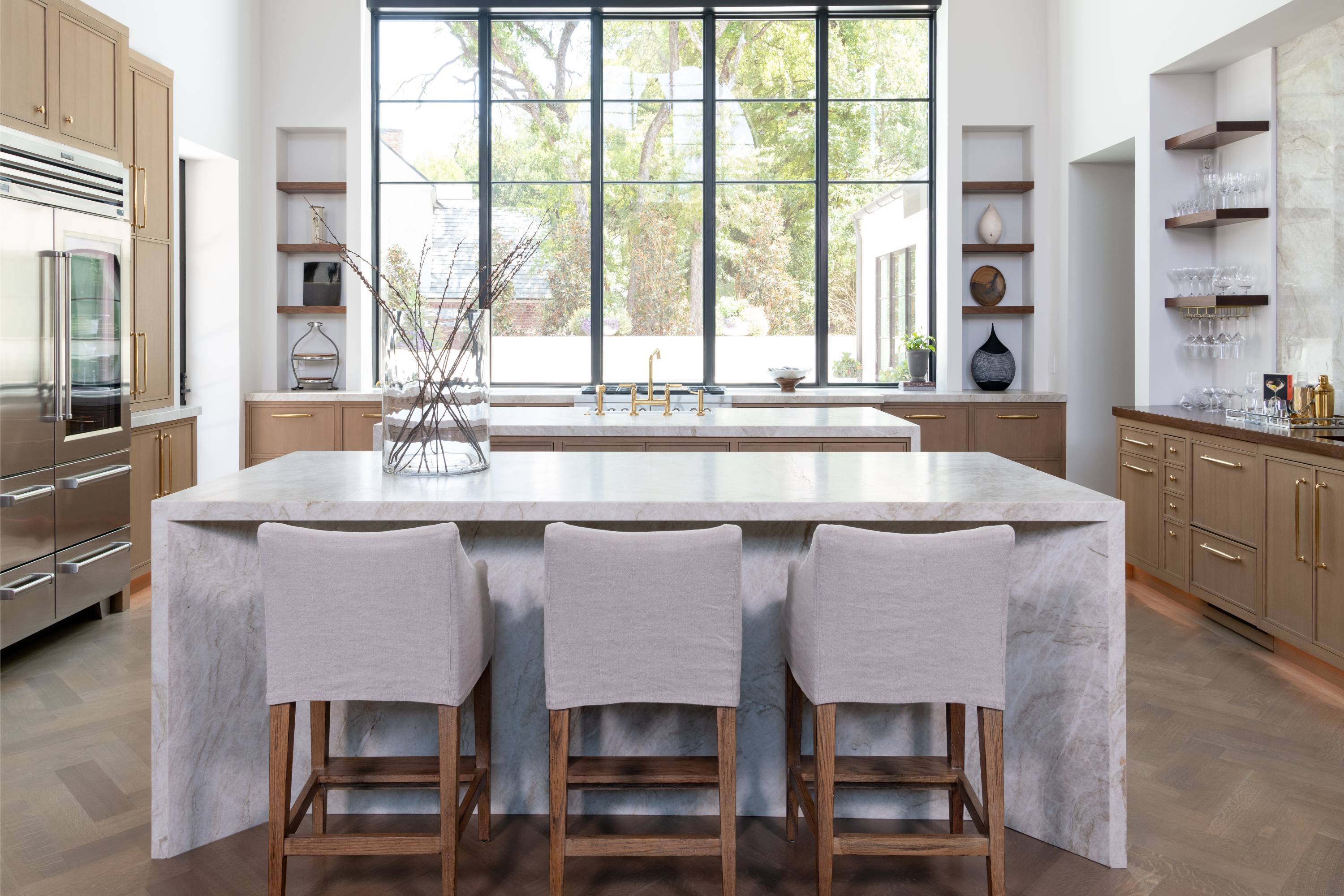 Creating Calm with Woodtones and a Natural Color Palette