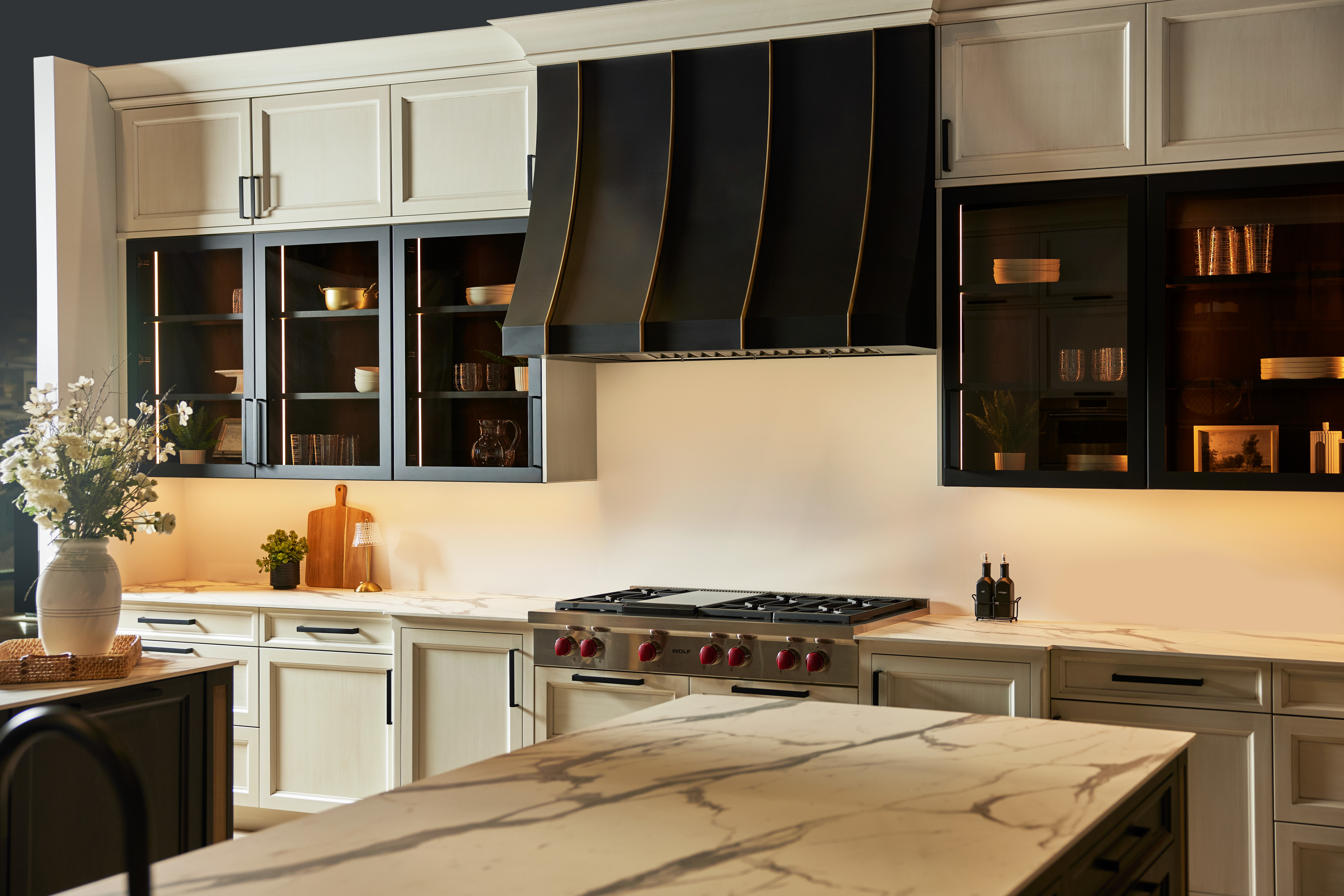 Mixed Materials: The Interplay of Wood and Metal